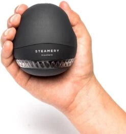 Steamery Pilo - Kledingontpluizer - Zwart -Huishoudelijke Benodigdheden 1130x1200 2