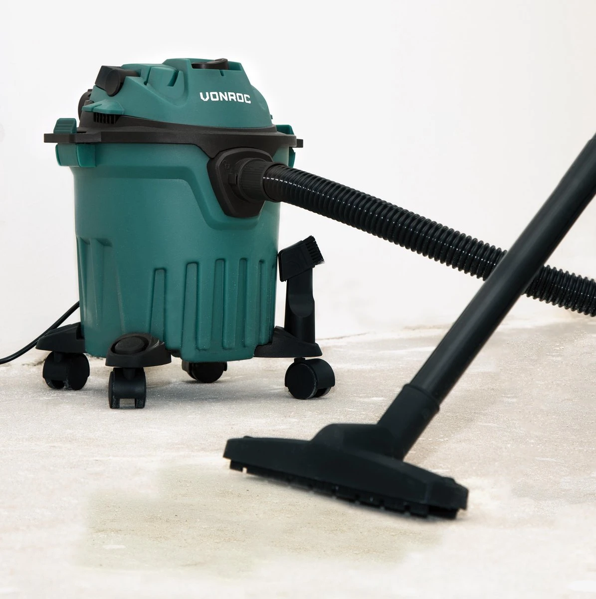 VONROC Compacte Nat- En Droogzuiger - 1000W – Blaasfunctie – 12L Tank - 5m Stroomkabel 5 VONROC Compacte Nat- En Droogzuiger - 1000W – Blaasfunctie – 12L Tank - 5m Stroomkabel - Afbeelding 5