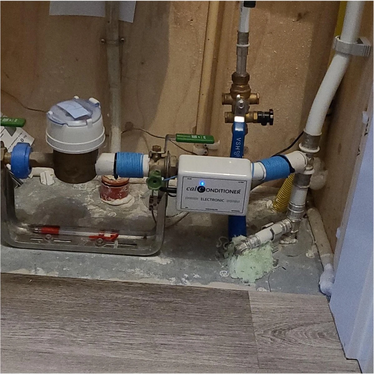 Waterontharder Calconditioner CC1500 – Elektronisch - Geen Magneet 3 Waterontharder Calconditioner CC1500 – Elektronisch - Geen Magneet - Afbeelding 3