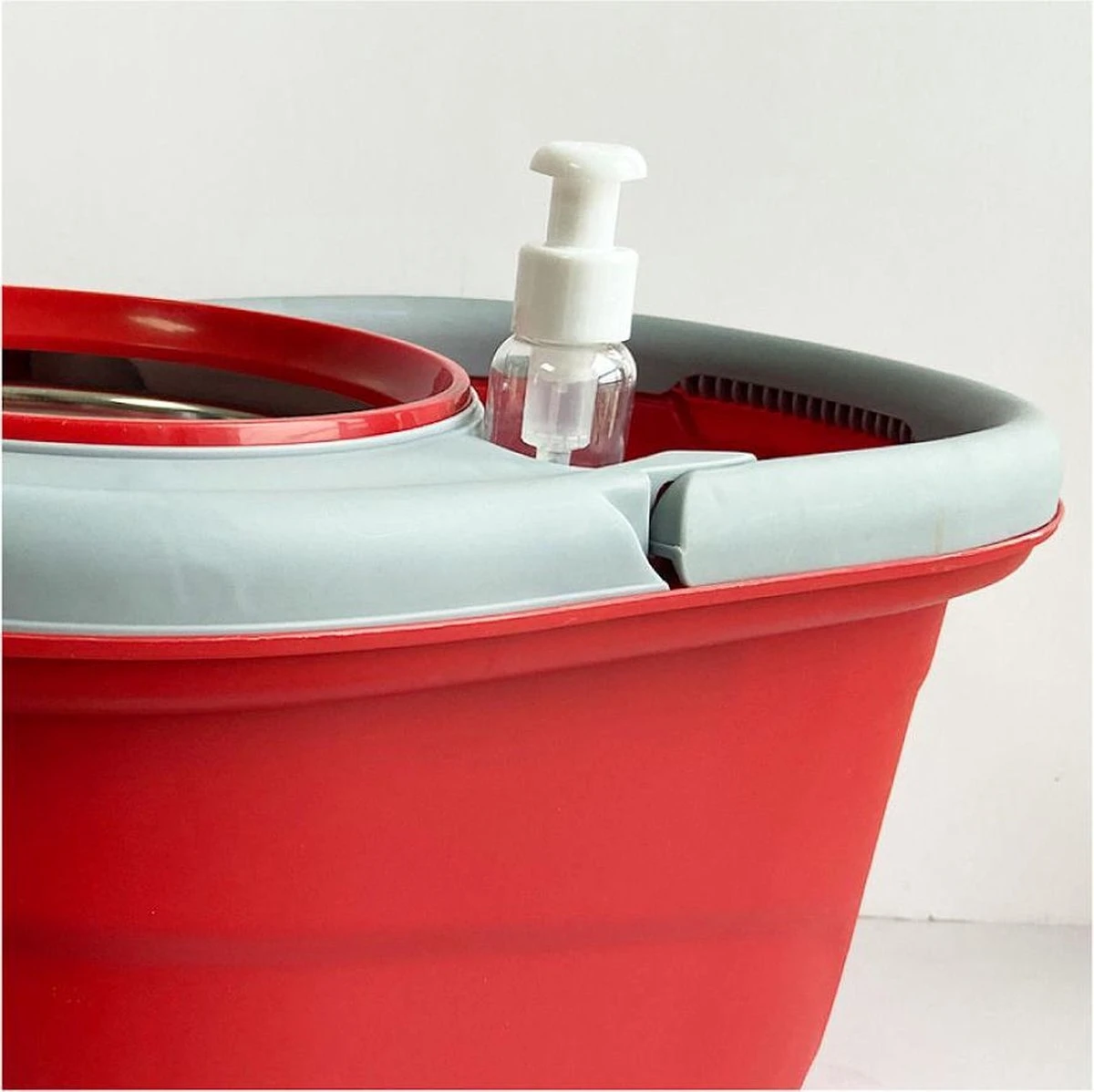 Merkloos Decopatent® Vloermopsysteem Met Emmer En Pedaal - Mop Set - Schoonmaken Van Vloer - Vloermop Dweil Met Dweilemmer En Lange Steel 6 Merkloos Decopatent® Vloermopsysteem Met Emmer En Pedaal - Mop Set - Schoonmaken Van Vloer - Vloermop Dweil Met Dweilemmer En Lange Steel - Afbeelding 6