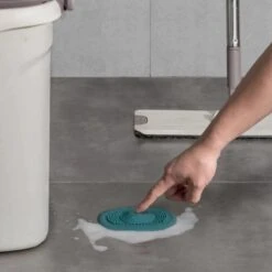 Heuts Goods - Gootsteenzeef - Gootsteenstop - Afvoerzeef - Afvoerstop - Spoelbal - Bad - Douchebak - Keuken - Wasbak - Badkuip - Siliconen - Donkerblauw -Huishoudelijke Benodigdheden 1200x1200 1177