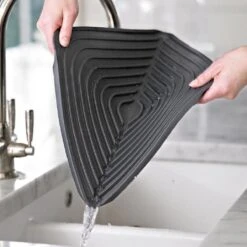 "Joseph Joseph Afdruipmat - Flume - Large - 31 X 43,5 Cm - Grijs" -Huishoudelijke Benodigdheden 1200x1200 1199