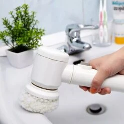 Apeiron Elektrische Schoonmaakborstel - Poetsmachine - Poliermachine - Schrobborstel - Handborstel - Werkborstel - Schrobber - Boorborstel - Wasborstel - Schoonmaakmiddelen - Reinigingsborstel - 3 Opzetstukken -Huishoudelijke Benodigdheden 1200x1200 1427