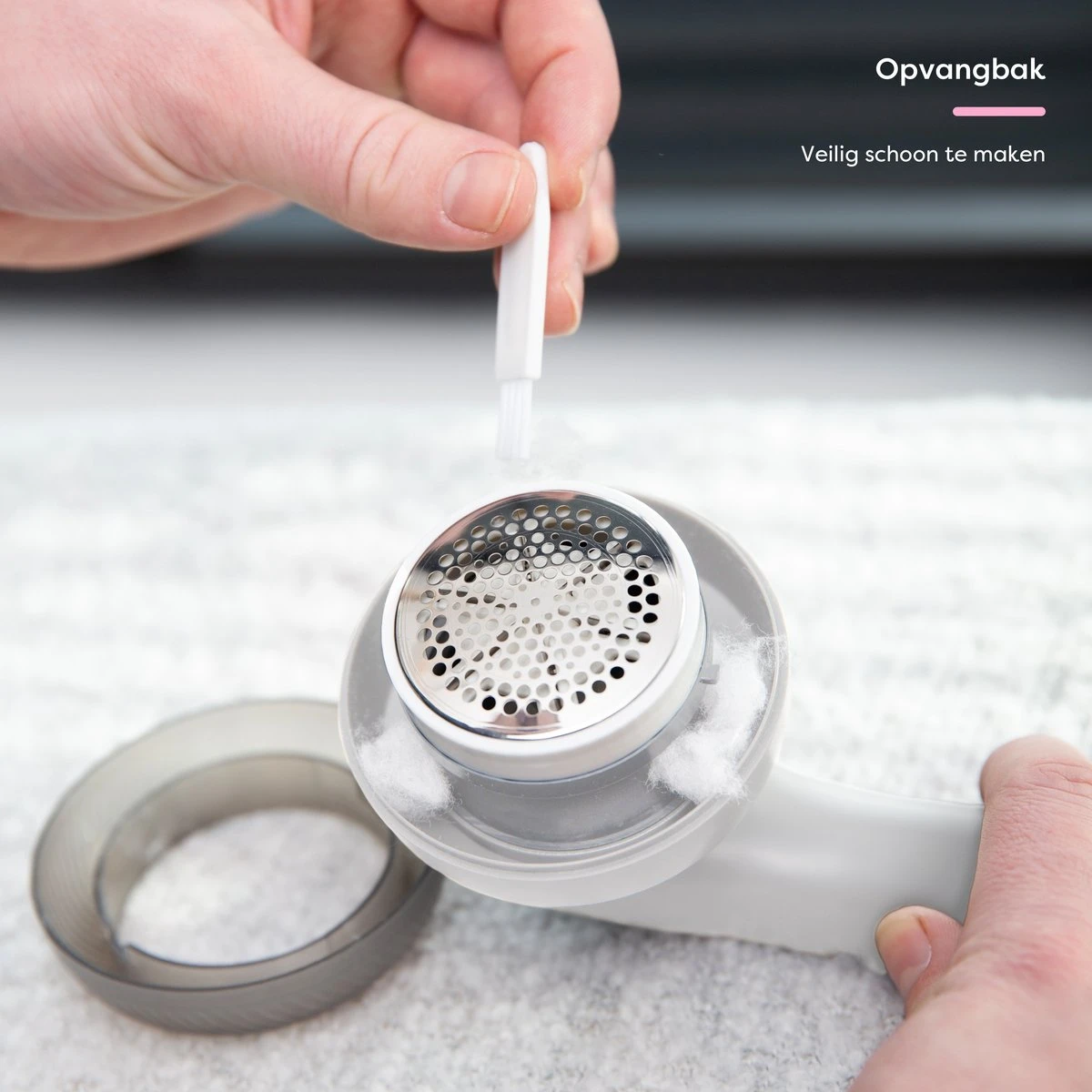 Fineza Pluizenverwijderaar – Electrisch – Ontpluizer – Ontpiller – Draadloos – Wit 2 Fineza Pluizenverwijderaar – Electrisch – Ontpluizer – Ontpiller – Draadloos – Wit - Afbeelding 2