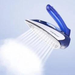 Aigostar Lucas 31PYF - Stoomstrijkijzer Travel/Reisstrijkijzer - 1100W - Paars/Wit 12 Aigostar Lucas 31PYF - Stoomstrijkijzer Travel/Reisstrijkijzer - 1100W - Paars/Wit -Huishoudelijke Benodigdheden 1200x1200 1742