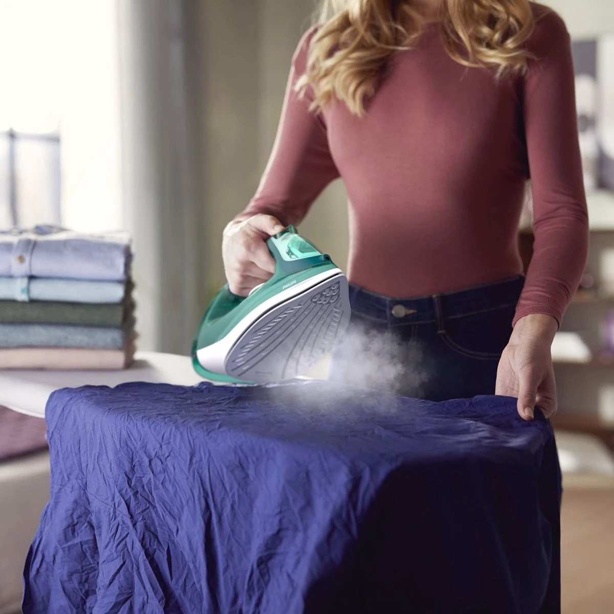 Philips Stoomstrijkijzer DST 3030/70 6 Philips Stoomstrijkijzer DST 3030/70 - Afbeelding 6