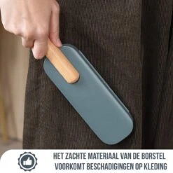 Bradey Stijlvolle Kledingborstel - Pluizenverwijderaar - Pluizenborstel - Huisdierhaar Verwijderaar - Hondenhaar - Kattenhaar - Kleur Tiffany 13 Bradey Stijlvolle Kledingborstel - Pluizenverwijderaar - Pluizenborstel - Huisdierhaar Verwijderaar - Hondenhaar - Kattenhaar - Kleur Tiffany -Huishoudelijke Benodigdheden 1200x1200 1790