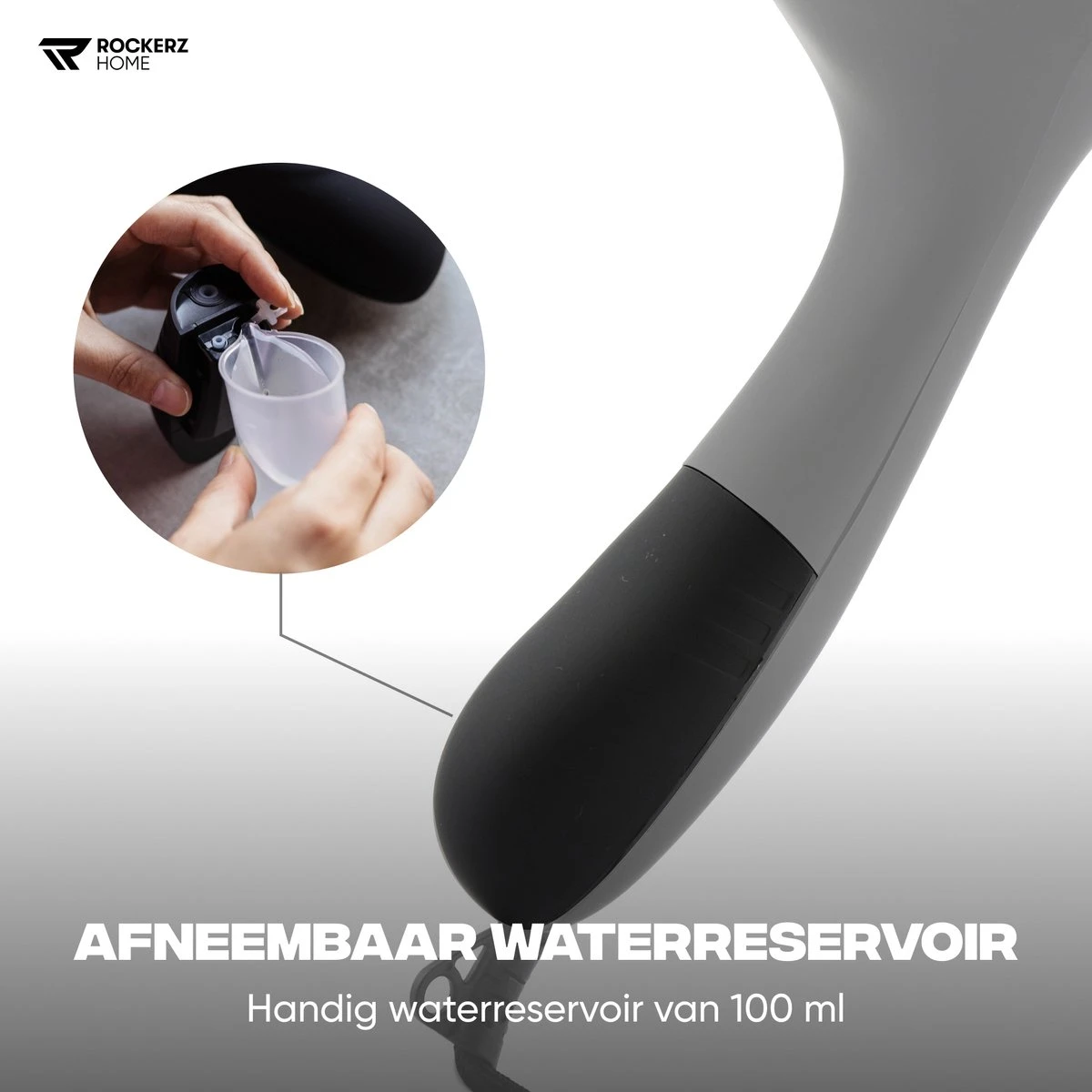 Kledingstomer - Handstomer - Stoomreiniger - Stomer - Luxe Uitvoering - Krachtig En Stijlvol - Inclusief Maatbeker - Snel Opgewarmd (25 Sec) - Geschenkverpakking- 1500W - Merk: Rockerz Home - Kleur: Zwart 3 Kledingstomer - Handstomer - Stoomreiniger - Stomer - Luxe Uitvoering - Krachtig En Stijlvol - Inclusief Maatbeker - Snel Opgewarmd (25 Sec) - Geschenkverpakking- 1500W - Merk: Rockerz Home - Kleur: Zwart - Afbeelding 3