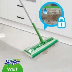 Swiffer - Vochtige Vloerdoekjes - 6 X 12 (72) Doekjes - Voordeelverpakking -Huishoudelijke Benodigdheden 1200x1200 576