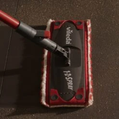 Vileda 1.2. Spray Vloerwisser + Vervanging + Gebruiksklaar Reinigingsmiddel -Huishoudelijke Benodigdheden 1200x1200 716