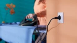 Philips Azur GC4567/80 - Stoomstrijkijzer 24 Philips Azur GC4567/80 - Stoomstrijkijzer -Huishoudelijke Benodigdheden 1200x673 5