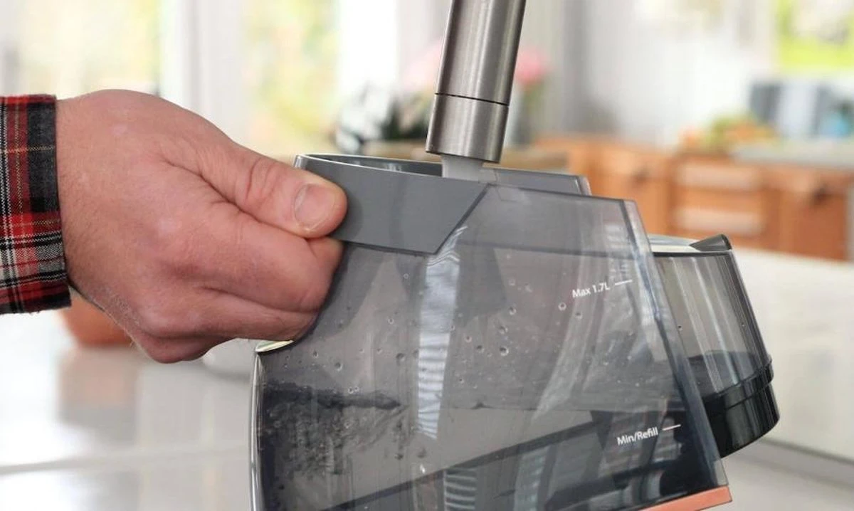 Breville Stoomstrijkijzer Met Stoomgenerator - Iron - Keramische Zoolplaat - Uitneembaar Waterreservoir 14 Breville Stoomstrijkijzer Met Stoomgenerator - Iron - Keramische Zoolplaat - Uitneembaar Waterreservoir - Afbeelding 14