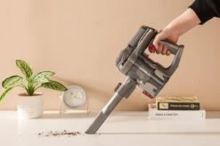 Swiss Pro+ Snoerloze Steelstofzuiger V12 Steelstofzuigers Steelstofzuiger Draadloos Met Kruimelzuiger Turbo Stand Led Verlichting In Mondstuk Sterke Zuigkracht Draadloos Zonder Zak 4In1! Inclusief Muurbeugel Purple Edition 2022 Zwitsers Kwaliteit -Huishoudelijke Benodigdheden 1200x799 94