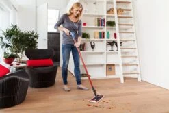 Vileda 1.2.Spray - Vlakke Mop Met Sproeisysteem En Pad In Microvezels 15 Vileda 1.2.Spray - Vlakke Mop Met Sproeisysteem En Pad In Microvezels -Huishoudelijke Benodigdheden 1200x800 15