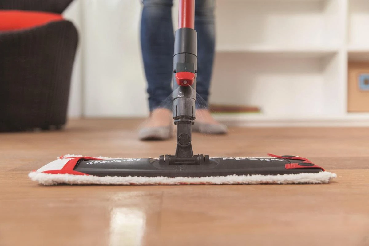 Vileda 1.2.Spray - Vlakke Mop Met Sproeisysteem En Pad In Microvezels 11 Vileda 1.2.Spray - Vlakke Mop Met Sproeisysteem En Pad In Microvezels - Afbeelding 11