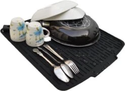 HOMYHON Afdruipmat -Afdruipmat Siliconen -Pannenonderzetter- Antislip -Hittebestendig - Aanrecht Mat -Siliconen Mat - 40 X 46 Cm - Zwart 9 HOMYHON Afdruipmat -Afdruipmat Siliconen -Pannenonderzetter- Antislip -Hittebestendig - Aanrecht Mat -Siliconen Mat - 40 X 46 Cm - Zwart -Huishoudelijke Benodigdheden 1200x876