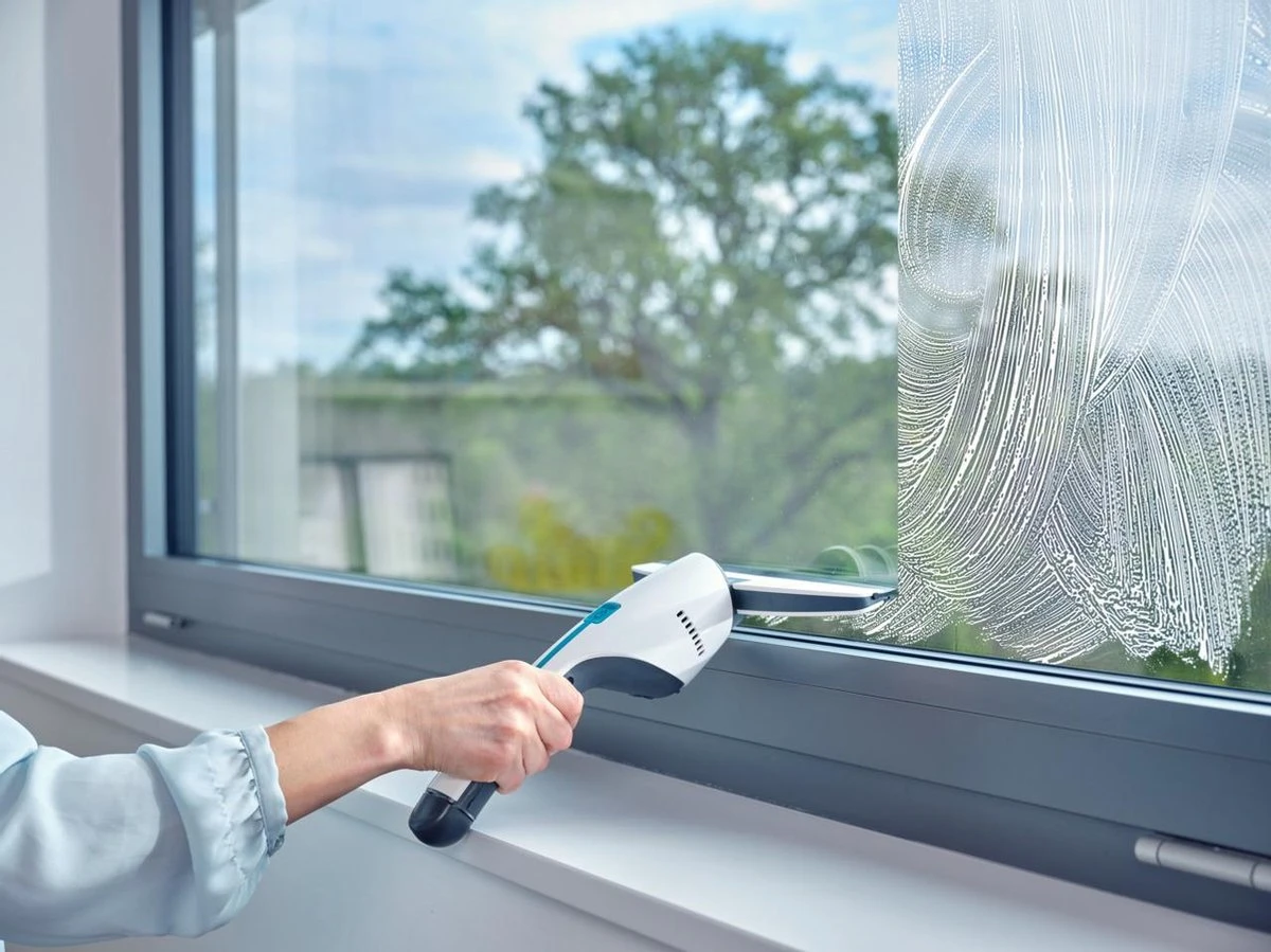 Leifheit Nemo - Set Raamreiniger En Badkamer Ruitenreiniger Met Gratis Wandhouder En Tweede Zuigmond 9 Leifheit Nemo - Set Raamreiniger En Badkamer Ruitenreiniger Met Gratis Wandhouder En Tweede Zuigmond - Afbeelding 9