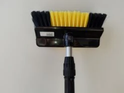 Zonnepanelen / Auto / Ramen Wassen Telescoopsteel Met Borstel Waterdoorlatende Wasborstel Met Telescopische Steel 4 Meter En Gardena Aansluiting / Wasborstel Met Uitschuifbare Telescoopsteel Met Waterdoorvoer 8 Zonnepanelen / Auto / Ramen Wassen Telescoopsteel Met Borstel Waterdoorlatende Wasborstel Met Telescopische Steel 4 Meter En Gardena Aansluiting / Wasborstel Met Uitschuifbare Telescoopsteel Met Waterdoorvoer -Huishoudelijke Benodigdheden 1200x899 72