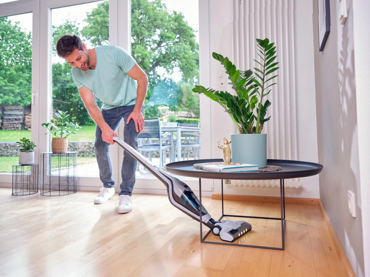 Leifheit Rotaro Powervac 2in1 Steelstofzuiger Met Kruimelzuiger 16V 4 Leifheit Rotaro Powervac 2in1 Steelstofzuiger Met Kruimelzuiger 16V - Afbeelding 4