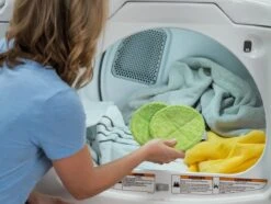 Mediashop Hurricane Floating Mop Elektrische Dweil - Oplaadbare Vloerwisser Voor Dweilen, Schrobben En Boenen - Met 2x 3 Microvezelpads 32 Mediashop Hurricane Floating Mop Elektrische Dweil - Oplaadbare Vloerwisser Voor Dweilen, Schrobben En Boenen - Met 2x 3 Microvezelpads -Huishoudelijke Benodigdheden 1200x903