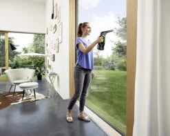 Kärcher Window Vac WV 2 Black Edition Ruitenreiniger - Ca. 105 M² - Incl. Smalle Zuigmond -Huishoudelijke Benodigdheden 1200x955 1