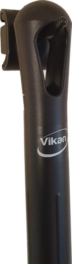 Vikan Vloertrekker Met Steel Zwart - 40 Cm Vloerwisser - Kunststof Steel - Ophanghaak - Watertrekker In Badkamer -Huishoudelijke Benodigdheden 328x1200