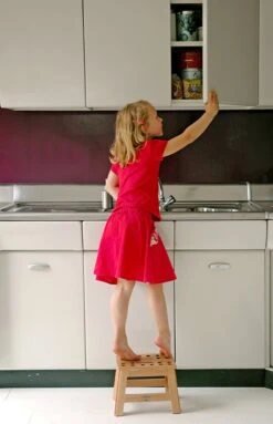 PUHLMANN - Inklapbare Kruk, JAMES, Hout, 23 Cm Hoog, Max 150 Kilo 17 PUHLMANN - Inklapbare Kruk, JAMES, Hout, 23 Cm Hoog, Max 150 Kilo -Huishoudelijke Benodigdheden 774x1200 2