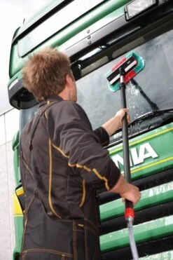 Vikan 524752 Hoekborstel Met Watertoevoer High/Low 280mm Zacht/Gespleten Haren 17 Vikan 524752 Hoekborstel Met Watertoevoer High/Low 280mm Zacht/Gespleten Haren -Huishoudelijke Benodigdheden 799x1200 13