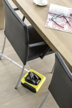 Kärcher KB 5 Rolveger - Vloerreiniger - 3,7V - Incl. Accu En Lader 27 Kärcher KB 5 Rolveger - Vloerreiniger - 3,7V - Incl. Accu En Lader -Huishoudelijke Benodigdheden 799x1200 7