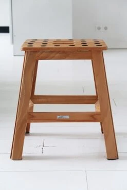 PUHLMANN - Inklapbare Kruk, JAMES, Hout, 41 Cm Hoog, Max 150 Kilo -Huishoudelijke Benodigdheden 800x1200 17