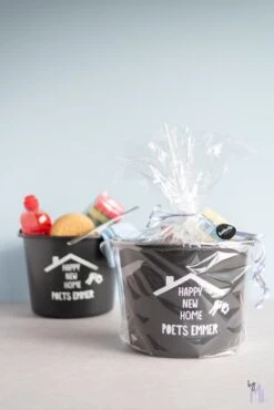 ByMi| Poetsemmer Happy New Home | Cadeautje Huis |Housewarming |Nieuwe Woning | Gepersonaliseerd 7 ByMi| Poetsemmer Happy New Home | Cadeautje Huis |Housewarming |Nieuwe Woning | Gepersonaliseerd -Huishoudelijke Benodigdheden 801x1200 7