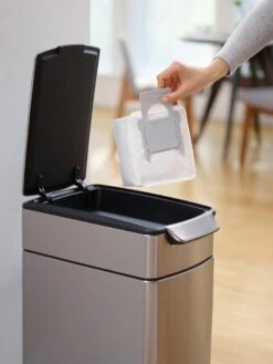 IRobot® Roomba® I7+ - Robotstofzuiger Met Slimme Navigatie - Automatische Vuilafvoer - I7558 -Huishoudelijke Benodigdheden 900x1200 20